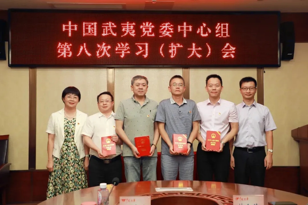 1609404658913779.jpg 640.webp (3).jpg