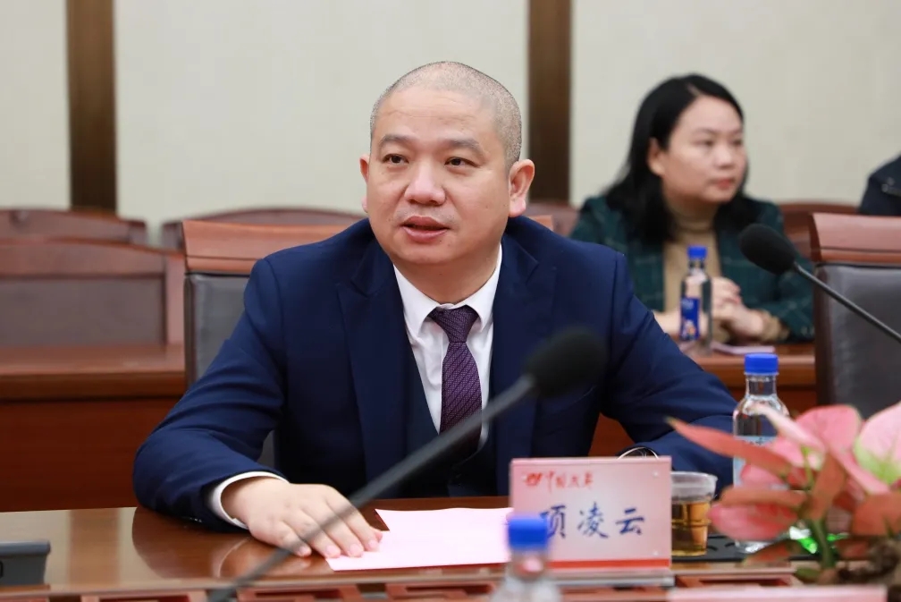 1609405836280567.jpg 640.webp (3).jpg