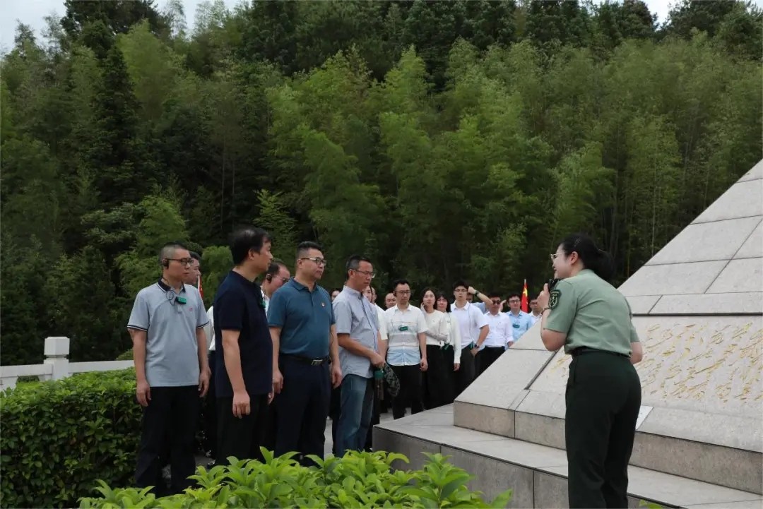 1725863134870963.jpg 1725863134870963.jpg