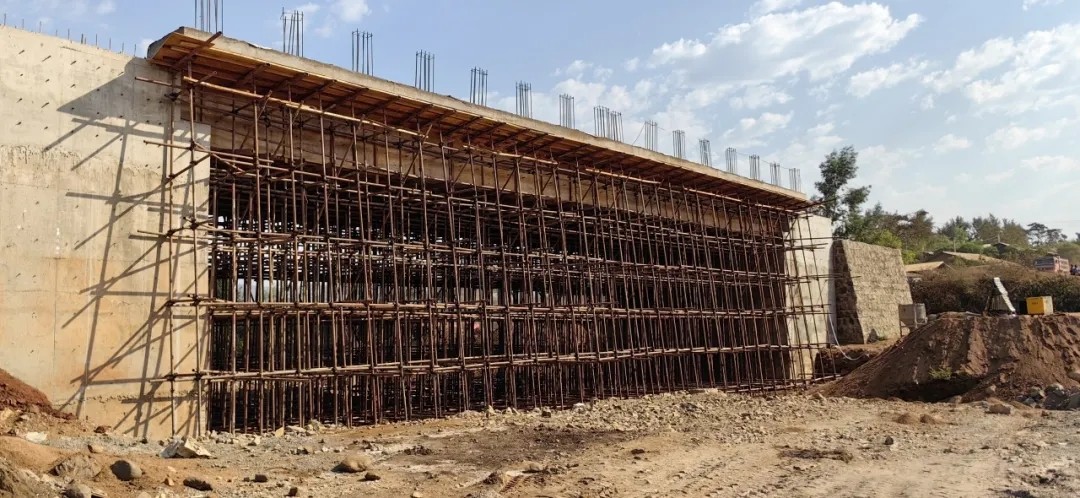 1740732249121452.jpg 1740732249121452.jpg